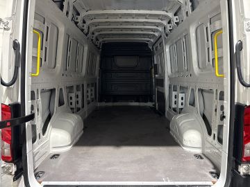 Volkswagen Crafter - 5