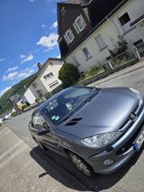 Peugeot 206 CC Platinum 135 Platinium - Peugeot 206 Platinium mit Benzin-Antrieb