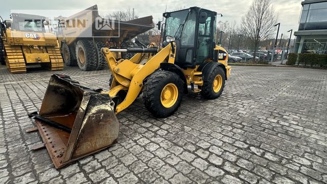 CAT 908M