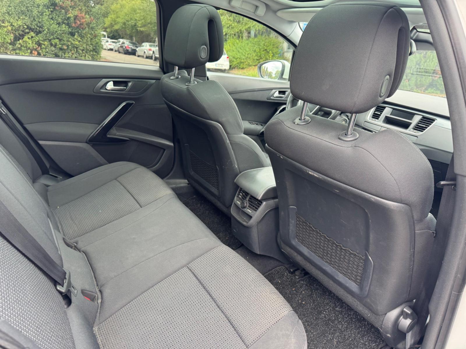 Peugeot 508 2011 — photo 8