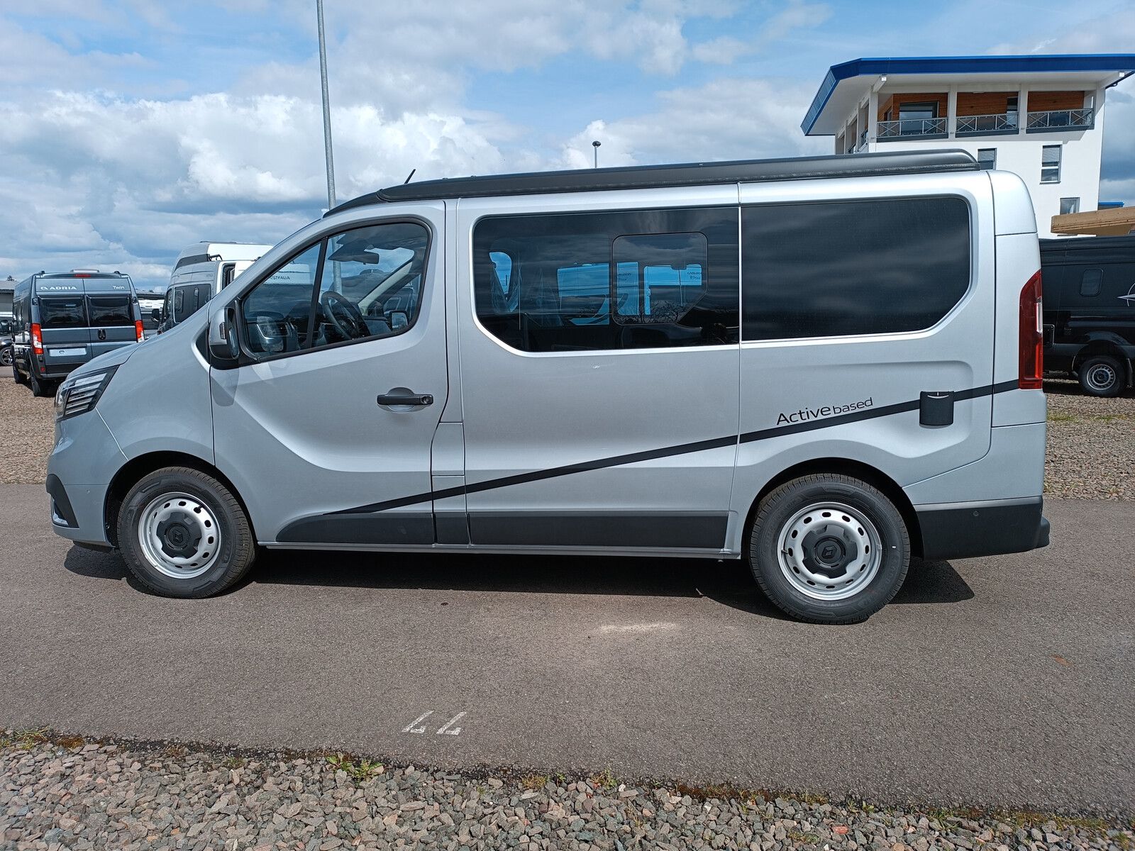 Fahrzeugabbildung Adria Active Base 20150,- Euro Sondernachlass
