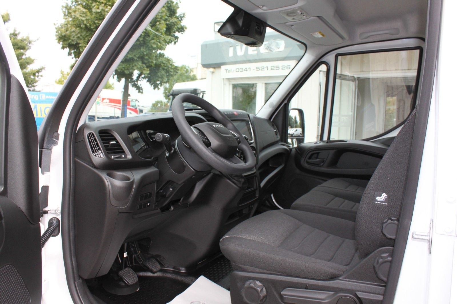 Fahrzeugabbildung Iveco Daily 35S16 3.0 Liter Diesel Standheizung