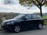 Volkswagen Touareg 3.0 V6 TDI SCR 150kW Tiptr Exclusive... - VW Touareg in Solingen