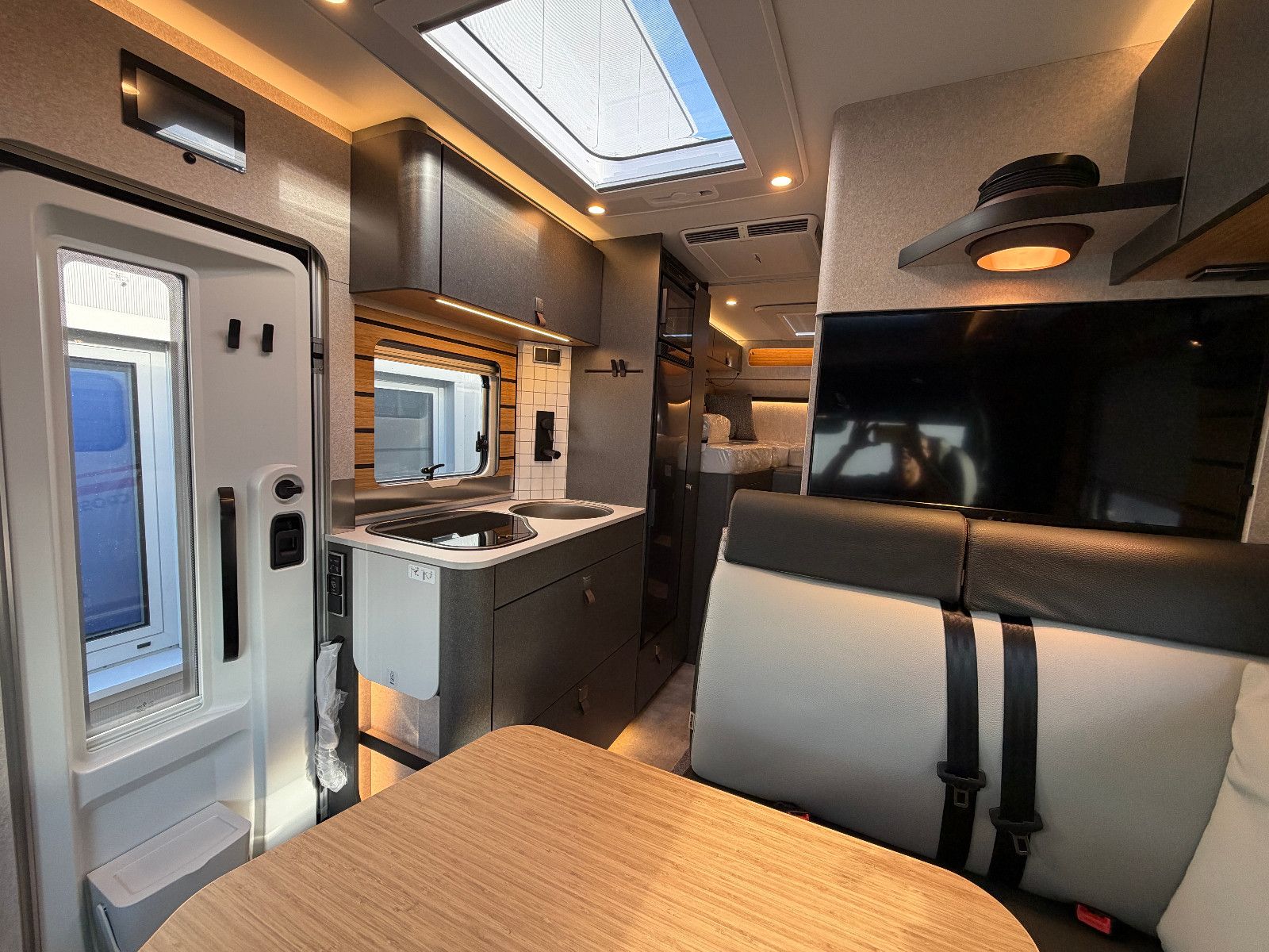 Fahrzeugabbildung HYMER / ERIBA / HYMERCAR ML-T 580 - Crosstrail - Modell 2027