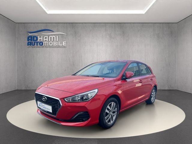 Hyundai i30/1.HAND/AUTOMATIK/NAVI/CAM/LED/SHZ/8-FACH/TOP