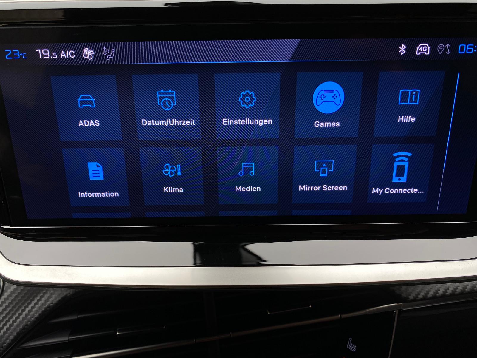 Peugeot 2008 Allure 1.2 Autom. LED Winterpaket AHK