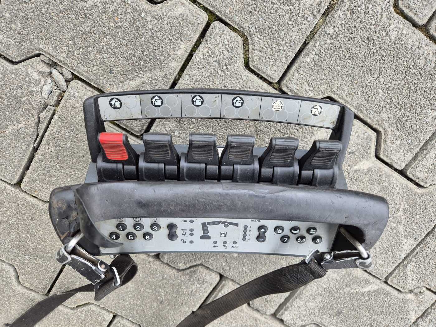 Fahrzeugabbildung Volvo FL 42 R Kran Hiab XS 088 Funk bis 14 m! Kamera