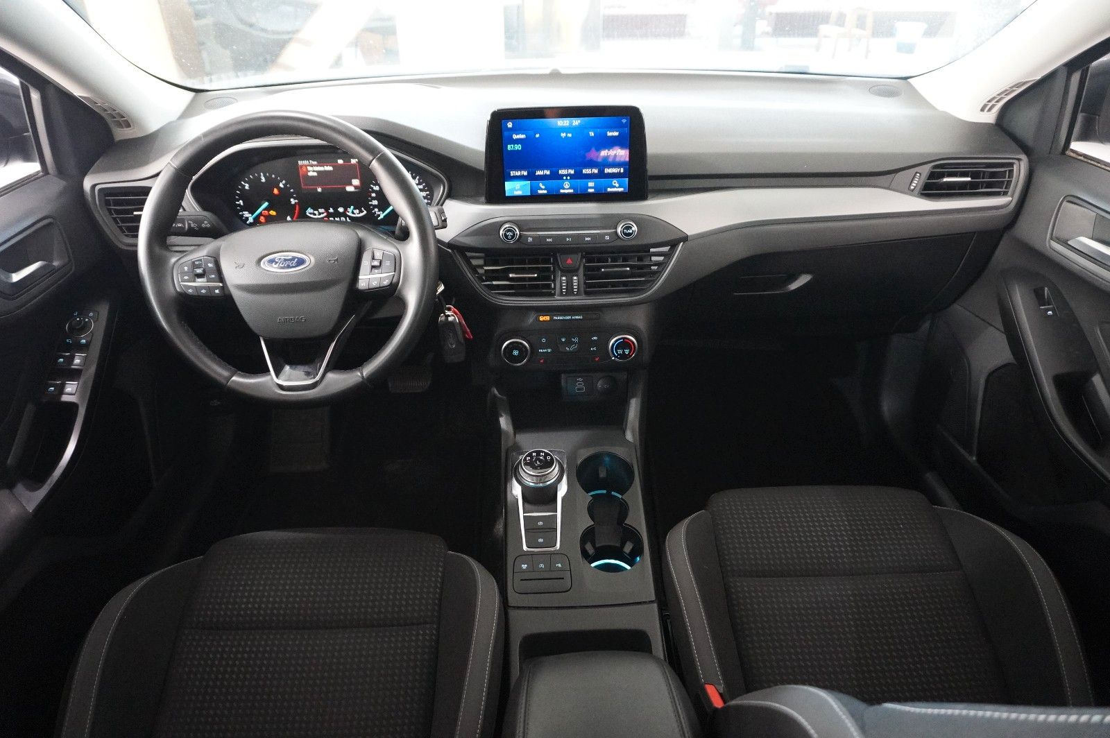 Fahrzeugabbildung Ford Focus Turnier 1.5D COOL & CONN. NAVI/LED/KAMERA