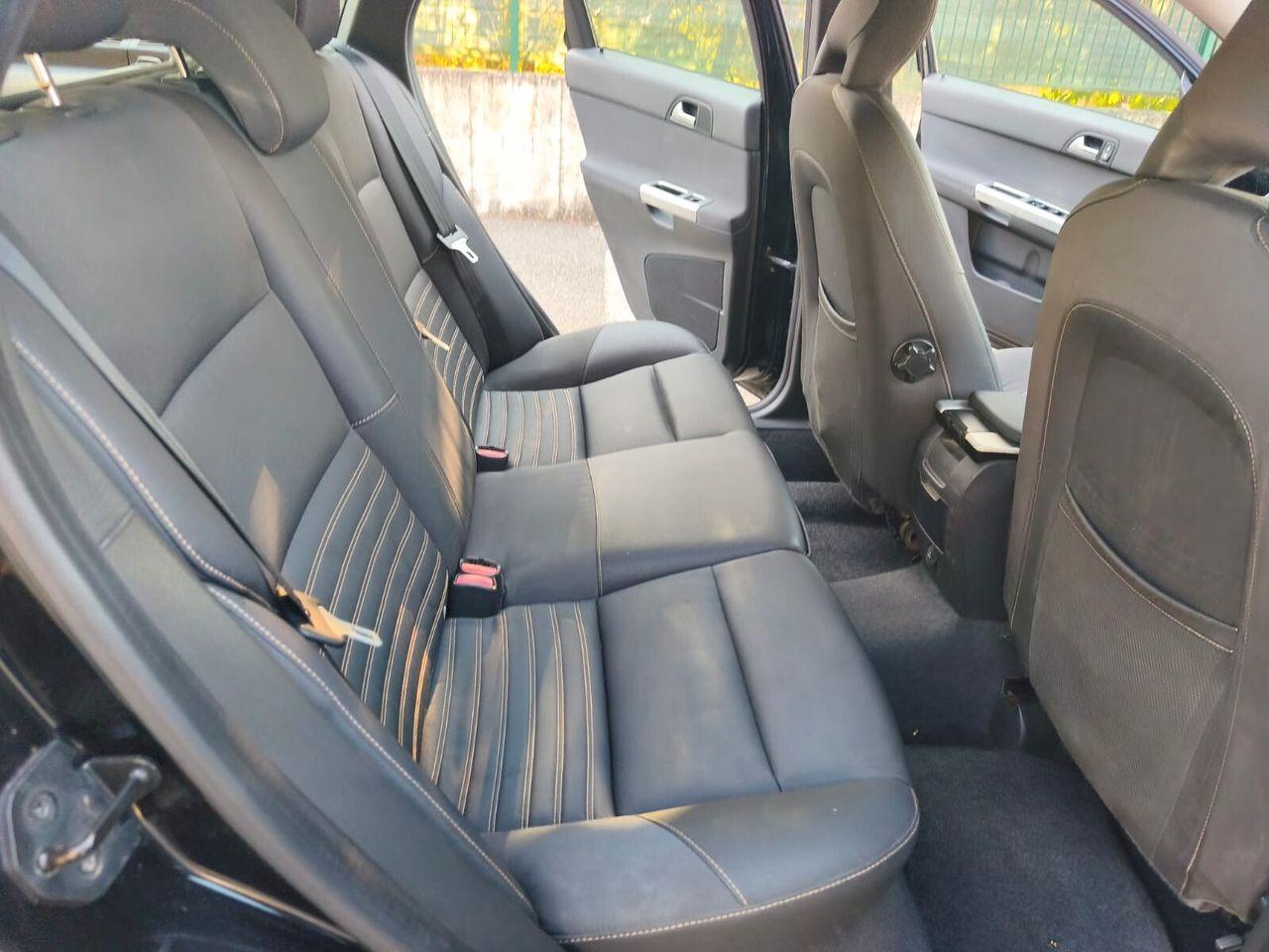 Volvo V50 2011 — photo 8