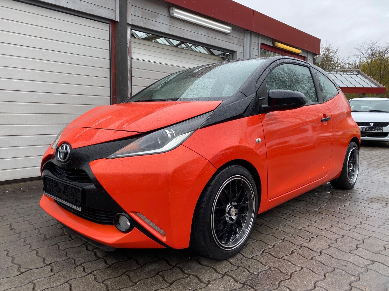 Toyota Aygo AYGO x-cite Klima Sitzheizg Tempom MFLR