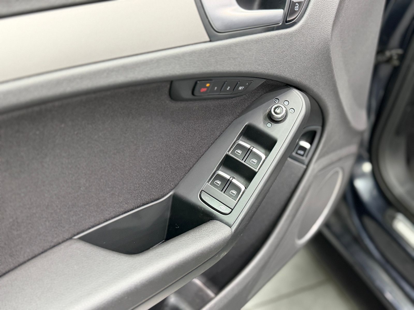 Fahrzeugabbildung Audi A4 Avant 3.0 TDI quattro|BANG&OLUFSEN|1.HAND