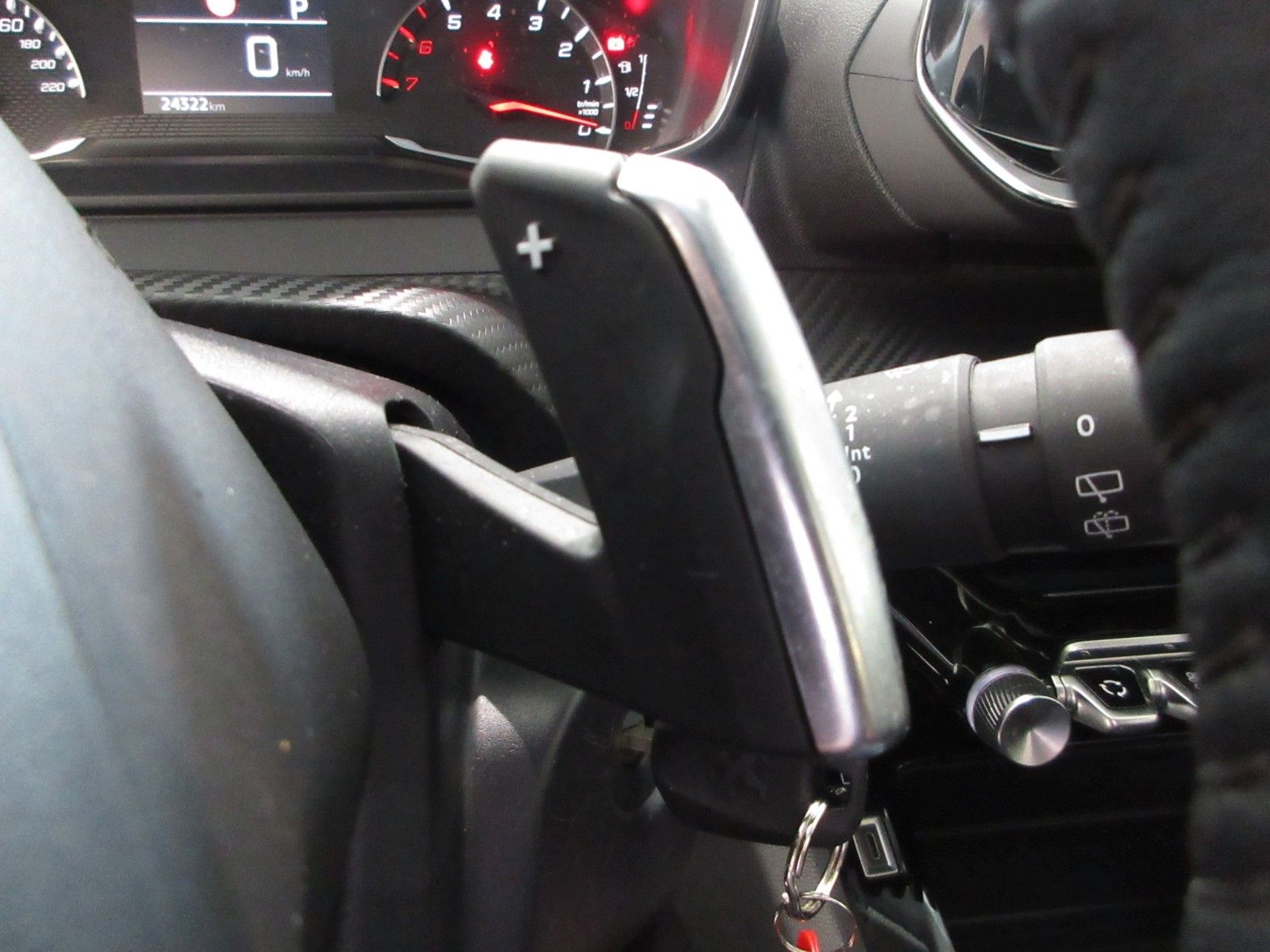 Fahrzeugabbildung Peugeot 208 Active Pack 1.2T LED/NAVI/PDC/TEMPOMAT