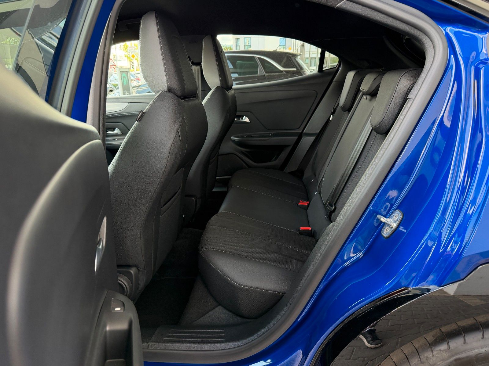 Fahrzeugabbildung Opel Mokka GS 136PS Automatik Hybrid/Navi/AHK!