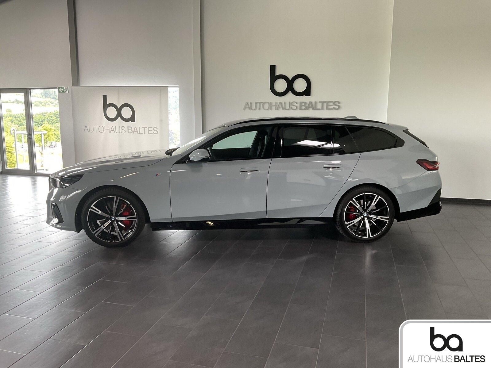 BMW 540d xDrive Touring M Sport Pro 20"/Pano/ACC/AHK