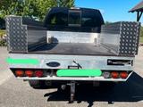 Ford F 350 - schwarze Ford F 350