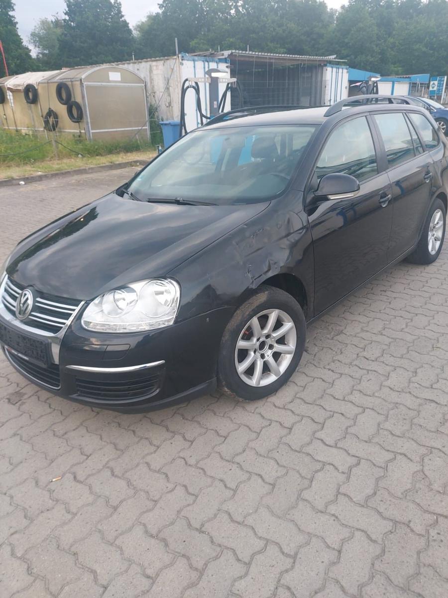 Volkswagen Golf 2008 — engine 105 HP (77kW)