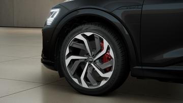 2024 AUDI Q8 E-TRON — фото 5
