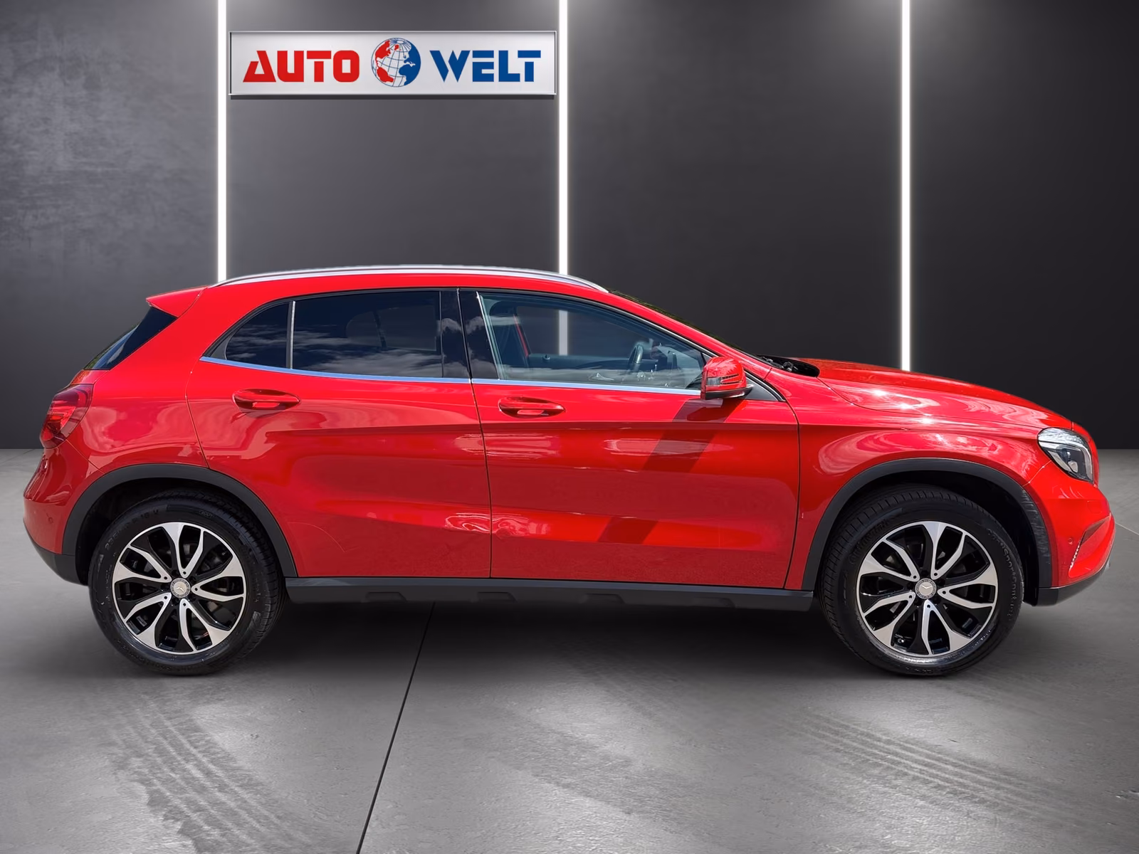 Mercedes-Benz GLA 200 Automatik Bi-Xenon Navi Panorama