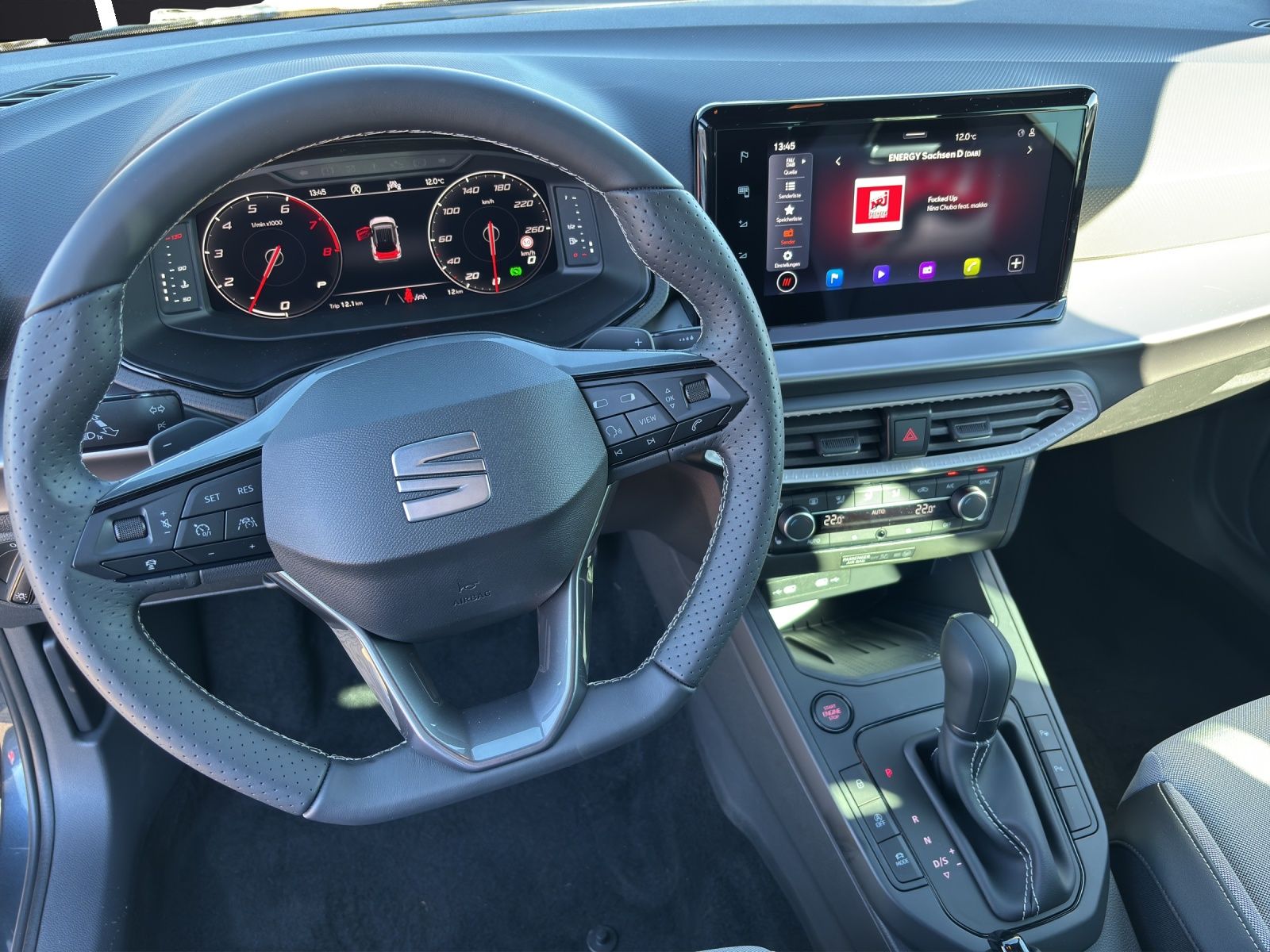 Fahrzeugabbildung SEAT Arona 1.0 TSI FR KESSY RFK 18" BICOLOUR