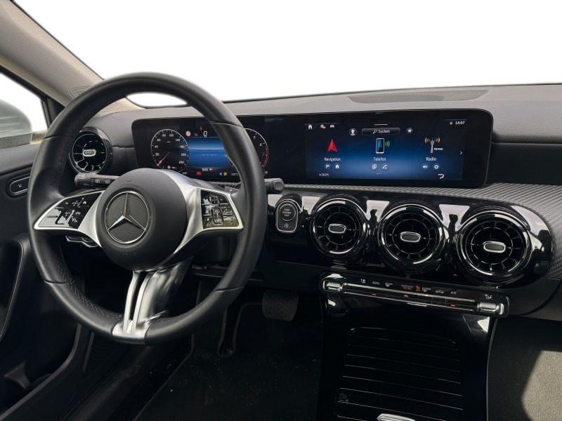 Mercedes-Benz A-Class A 200, миниатюра 11