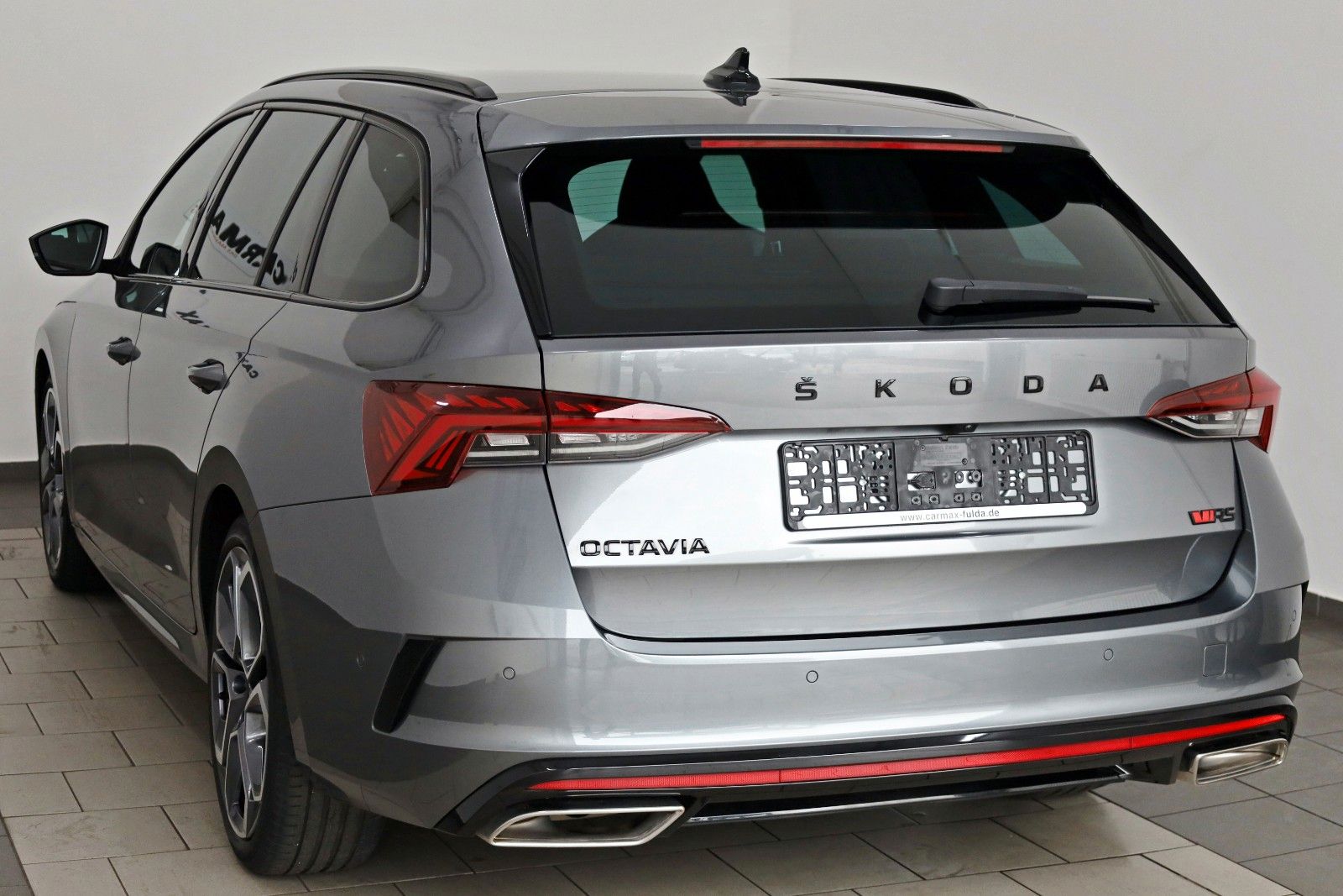 Fahrzeugabbildung SKODA Octavia Combi RS Navi,LED,HUD,ACC,Apple CarPlay