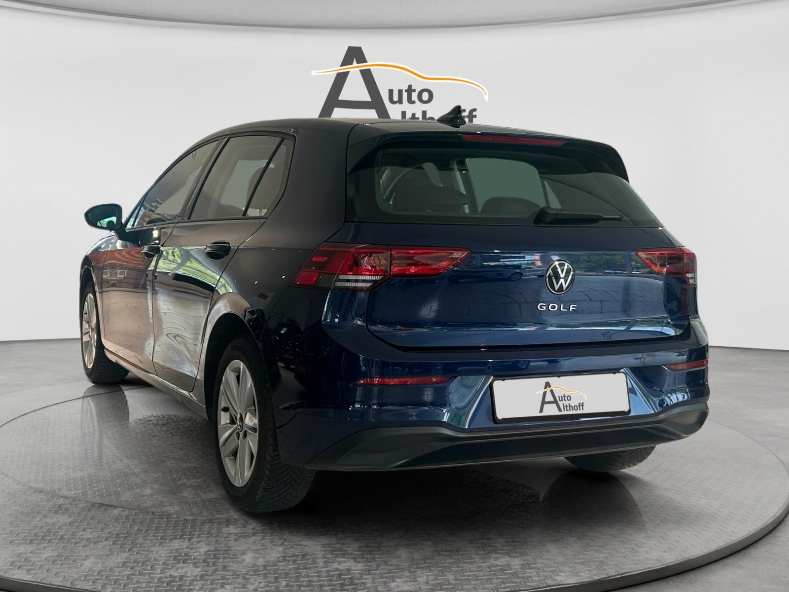 Volkswagen Golf VIII Lim. 1.0 Life SHZ ACC APP LED VIRTUAL, миниатюра 4