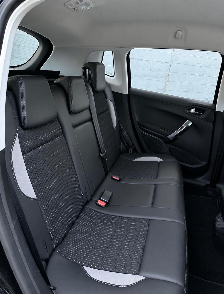 Peugeot 2008 Allure 120 VTi Allure