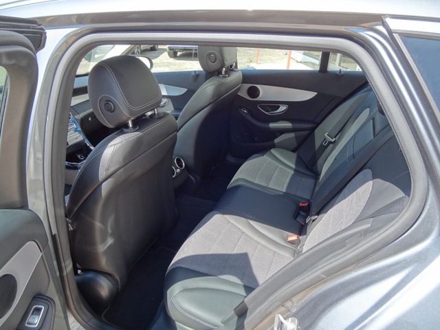 Fahrzeugabbildung Mercedes-Benz C 200 4Matic/2.Hd/Pano/AHK/Kam/Navi/77TKM/