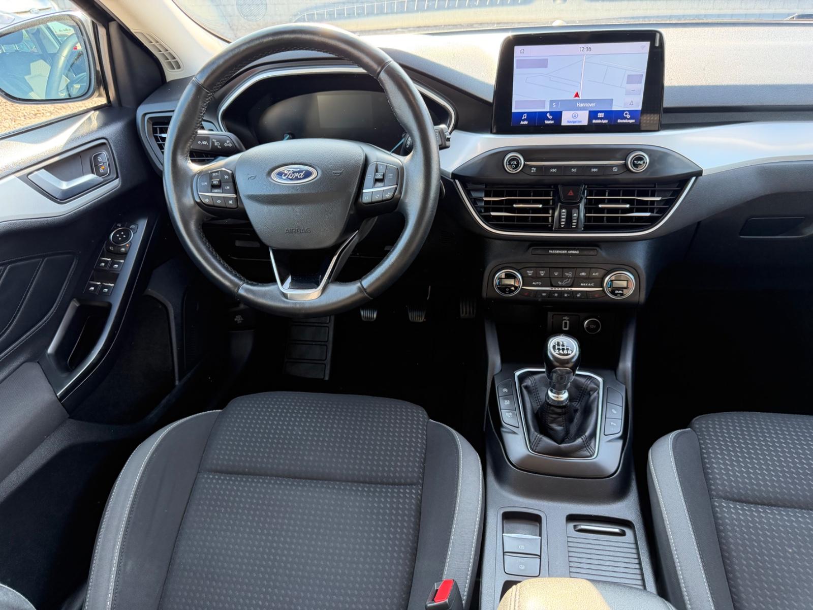 Ford Focus Turnier Cool & Connect Sport Lenkrad