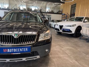Skoda Octavia Combi Scout 4X4 *TÜV Neu*Xenon*