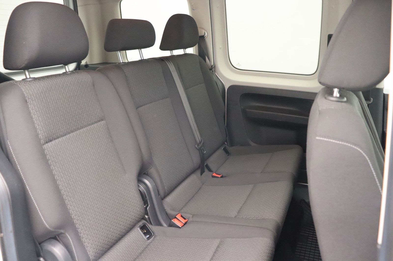 Fahrzeugabbildung Volkswagen Caddy 1.4 TSI Trendline BMT AHK TEMPO PDC