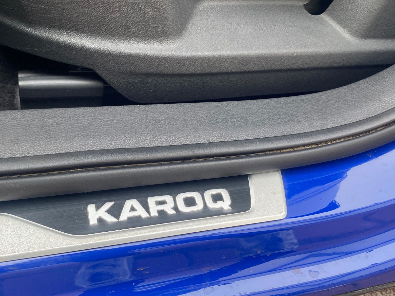 Fahrzeugabbildung SKODA Karoq Tour 2,0 TDI DSG *Navi*AHK*