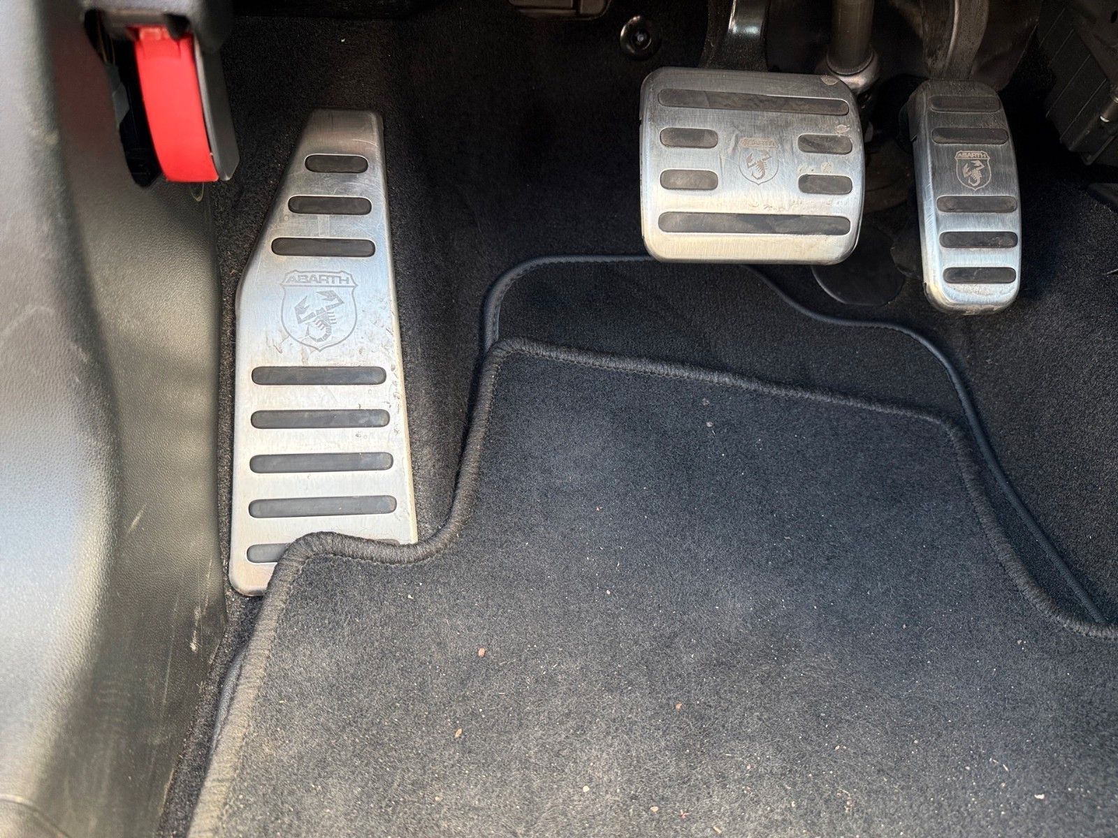Fahrzeugabbildung Abarth 595C Competizione Automatic