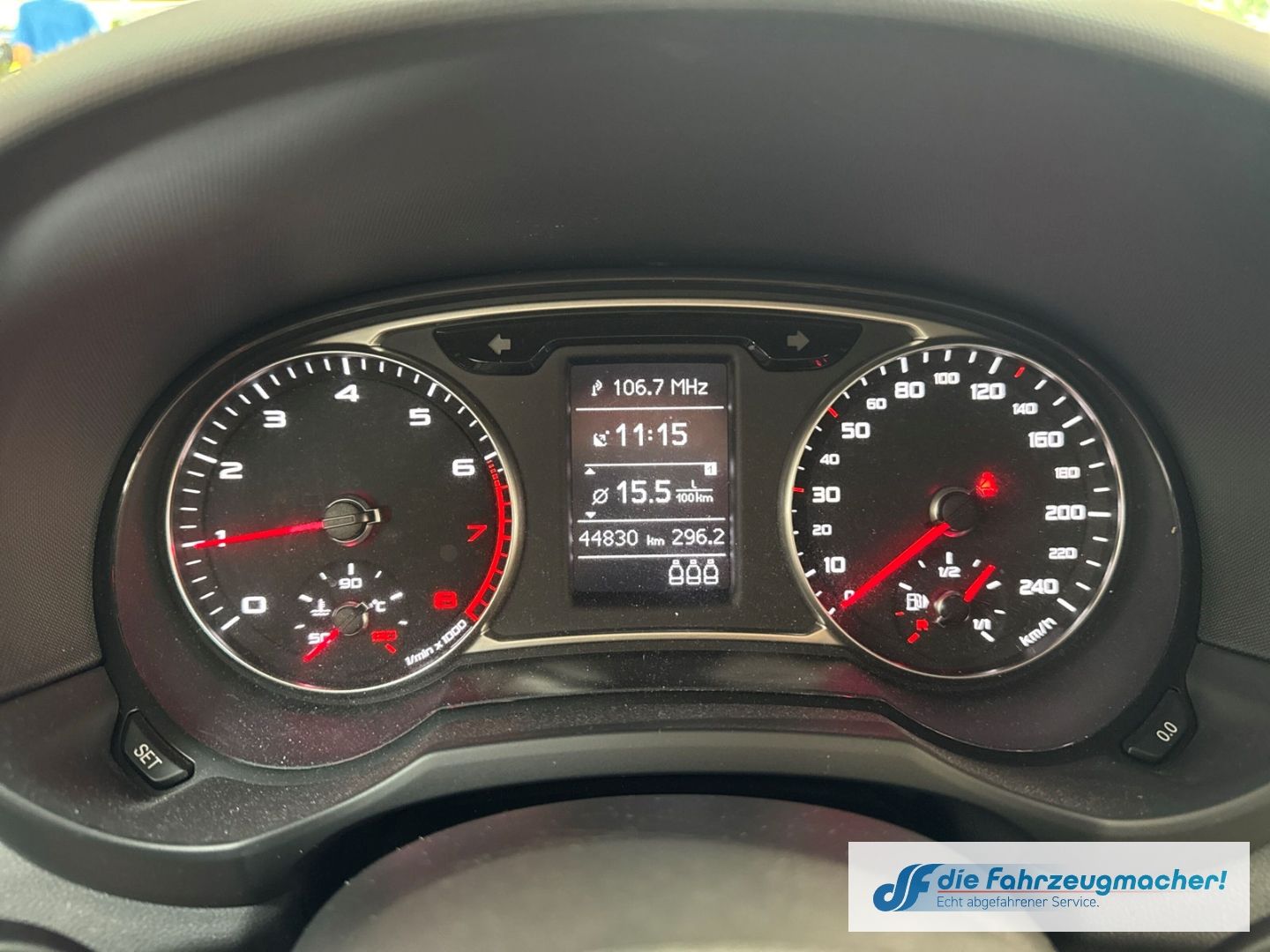 Fahrzeugabbildung Audi A1 Sportback 1.0 TFSI S line Navi Bi-Xenon Klima