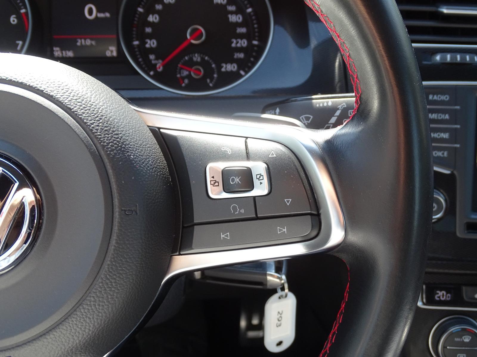 Volkswagen Golf VII 2.0 GTI BMT Bi-Xenon Dynaudio Standheiz
