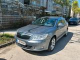 Skoda Octavia 2.0 Automatik vollausshtattung - Skoda Octavia aus 2012 mit Diesel-Antrieb: Limousine