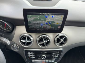 Mercedes GLA 180 - 11