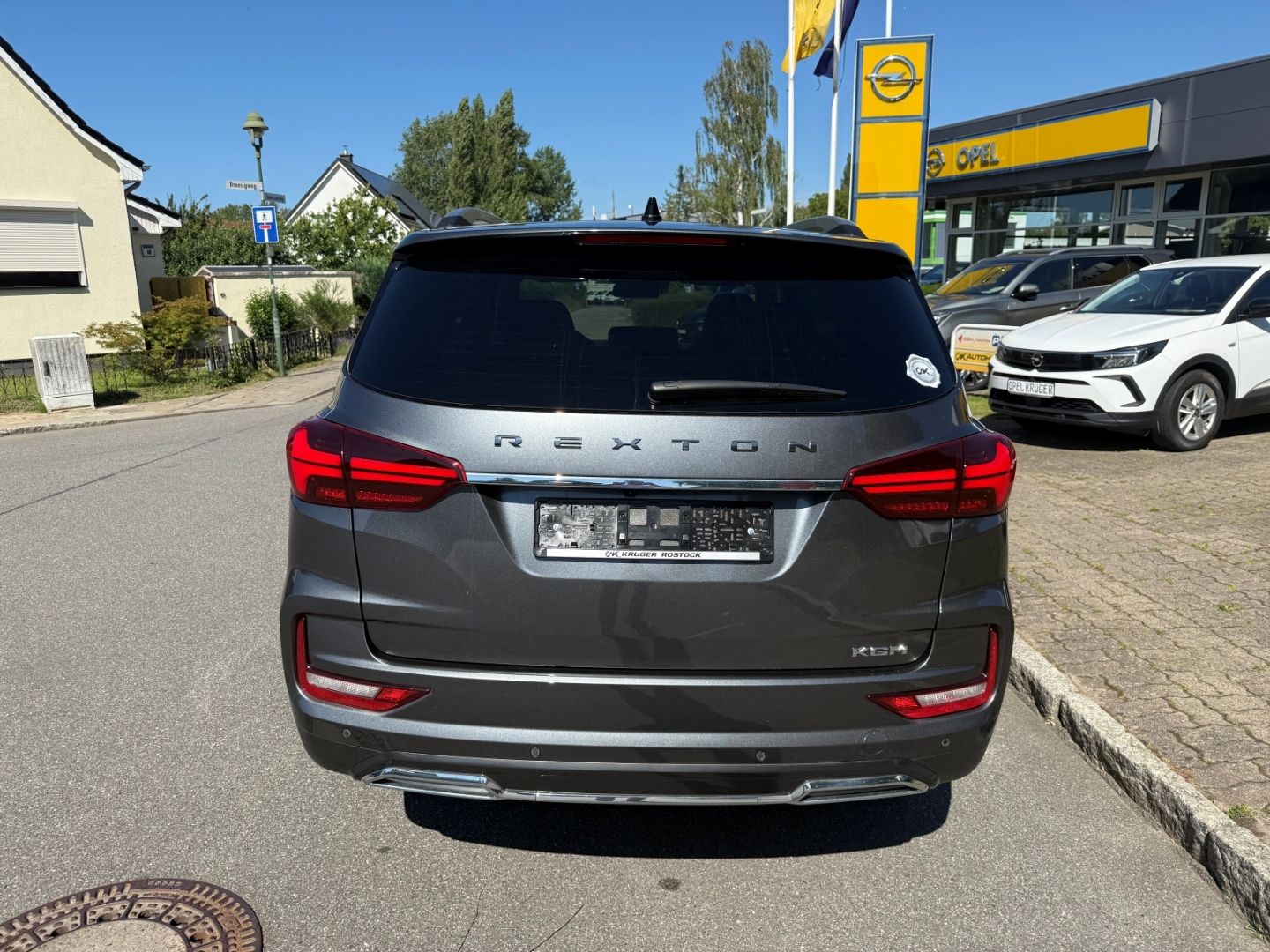 Fahrzeugabbildung KGM Rexton Lux 2.2 4WD Leder 360 Kamera