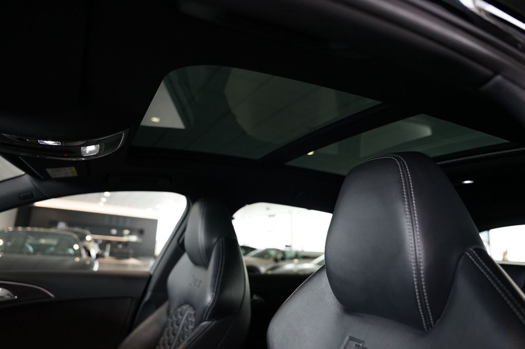 AUDI RS6 performance | Pano | HuD | Matrix | 280km/h AUDI RS6 performance | Pano | HuD | Matrix | 280km/h