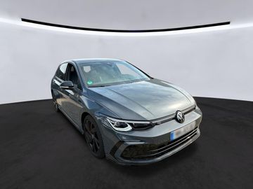 VW Golf Golf VIII Lim. R-Line eTSI