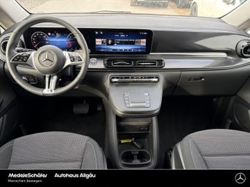 Mercedes V 220 - 5