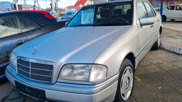 Mercedes-Benz C 180  ELEGANCE  AUT.