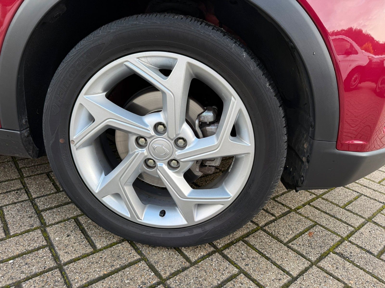 Fahrzeugabbildung Ssangyong Tivoli 1.5 T- Fizz 4WD NAVI+KAMERA+LENKRADHZG.+