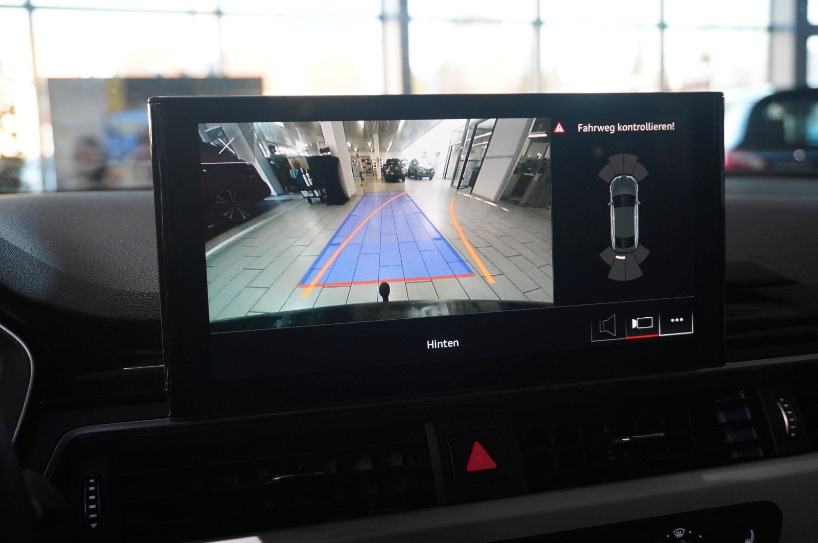 Fahrzeugabbildung Audi A5 Sportback 45 TFSI QUATTRO S-LINE NAVI/MATRIX