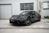 Porsche Panamera Turbo S E-Hybrid - Porsche Panamera Turbo mit Hybrid-Antrieb (Benzin/Elektro)