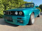 BMW E30 325i Cabrio M-Technik 2 - BMW 325 aus 1992: 325i