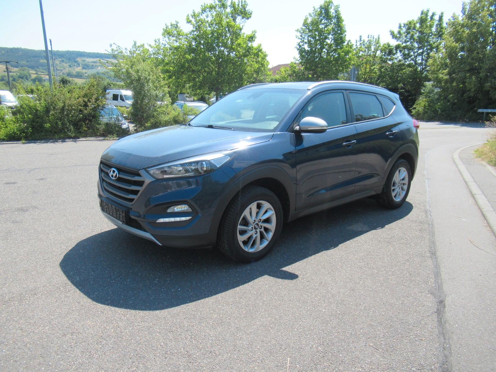 Hyundai Tucson blue Advantage