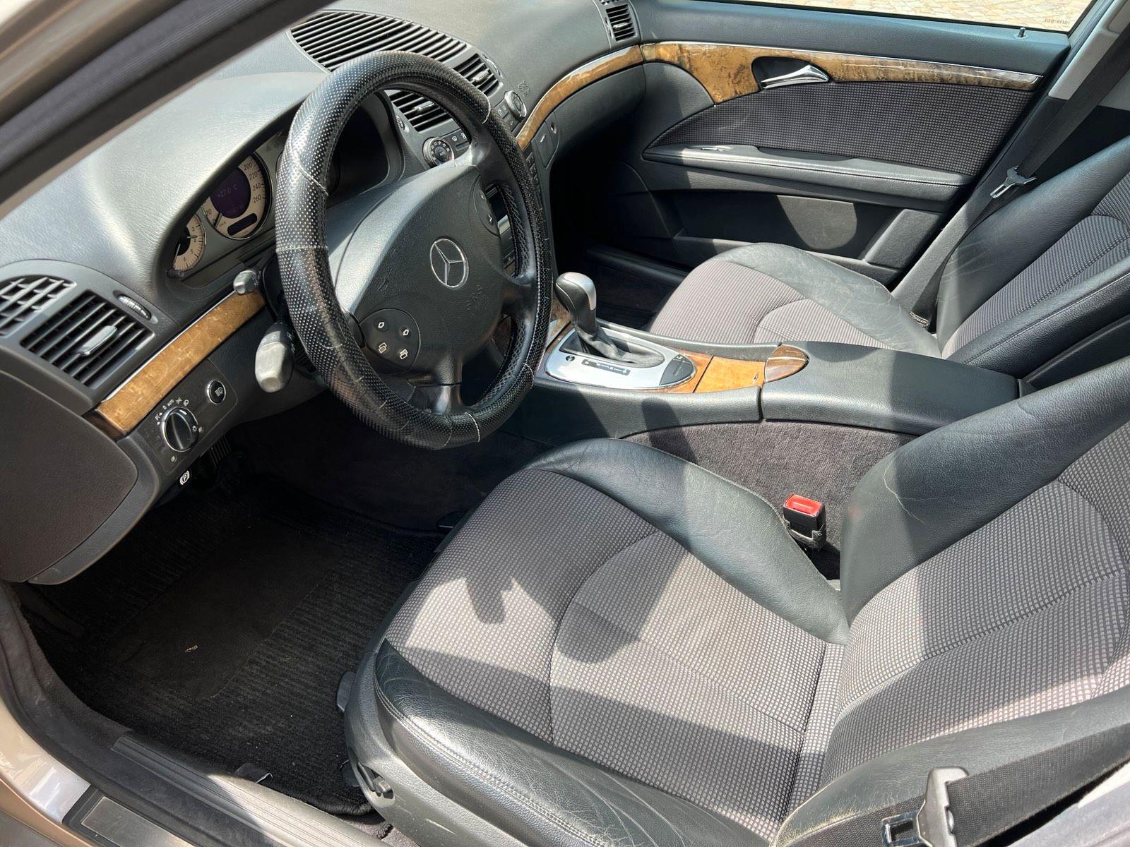 Mercedes-Benz E270 2004 — photo 7
