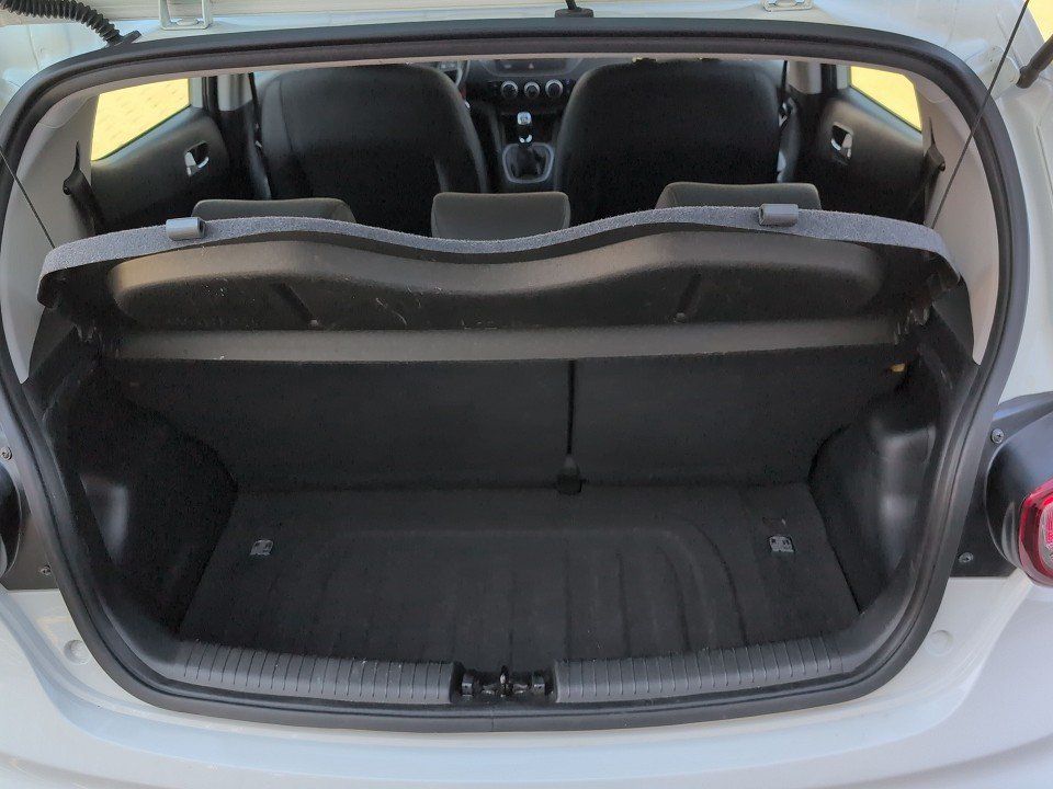 Fahrzeugabbildung Hyundai i10 1.2 PASSION GARANTIE LKHZ+SHZ+KLIMA+TEMPOMAT