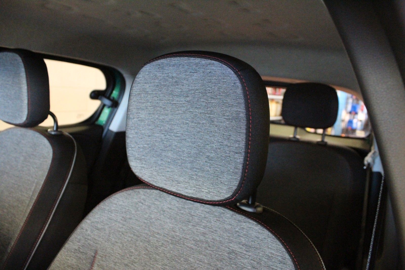 Fahrzeugabbildung Renault Twingo E-Tech 80 Urban Range *Techno*Sitzheizung